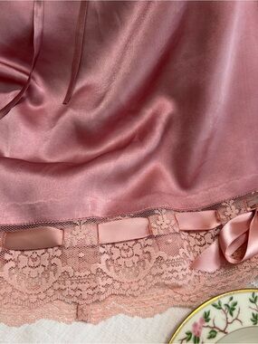 1920s 💯 Silky Rose Pink Lace-Trim Half Slip. Summer skirt size M:L